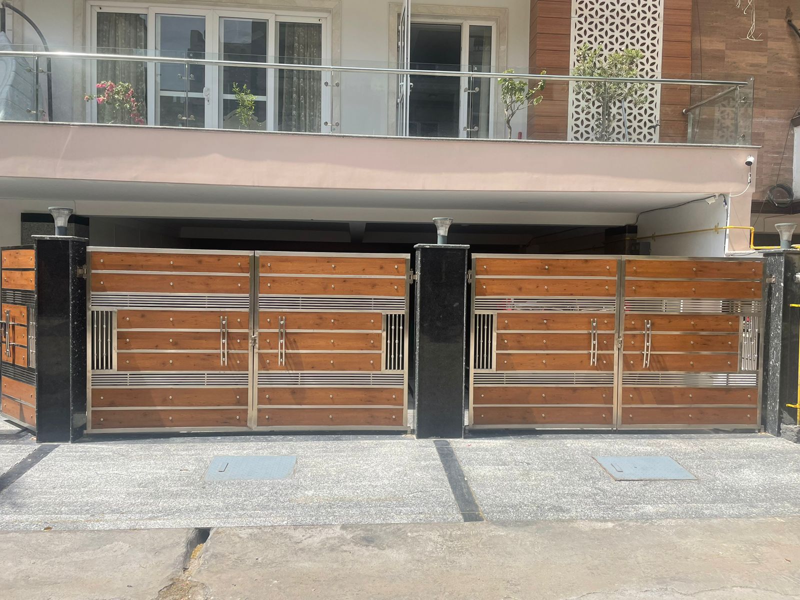 Gallery 10-1
